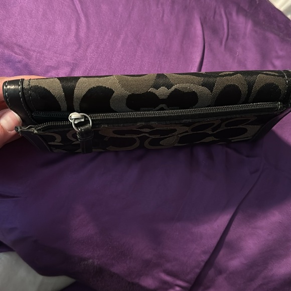 Coach Wallet - Picture 6 of 7